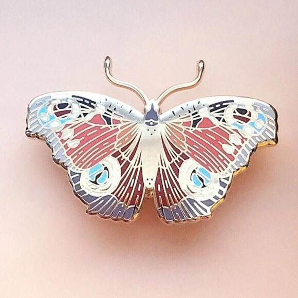 European Peacock Butterfly Enamel Pin - Gold Plated Nature Jewelry & Brooch - Picture 1 of 9